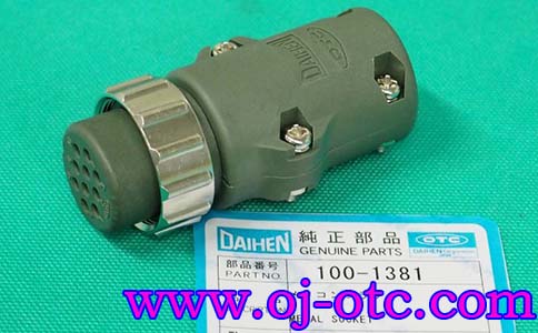 100-1381 10芯航空插座